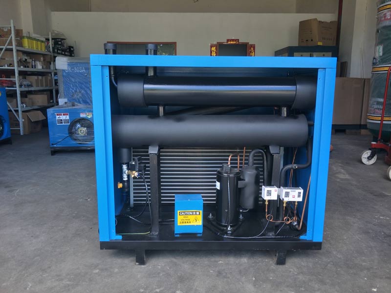 風(fēng)冷型冷干機(jī)對壓縮空氣進(jìn)氣溫度有何要求？